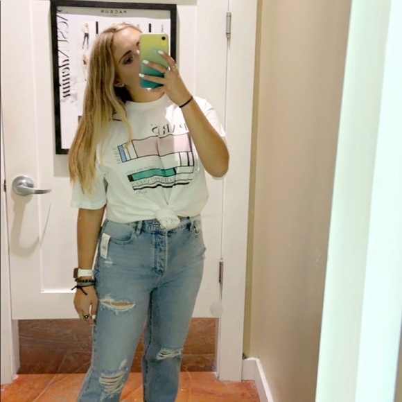 Meet your Posher, Stephanie - Picture 1 of 1